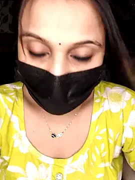 Snapshot of Horny_Shalu chatting on 18, 10, 2025 Horny Shalu online show from 18, 10, 2025