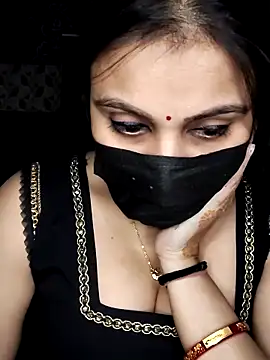 Snapshot of Horny_Shalu chatting on 17, 12, 2025 Horny Shalu online show from 17, 12, 2025