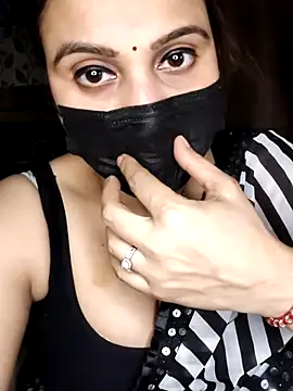 Snapshot of Horny_Shalu chatting on 7, 2, 2026 Horny Shalu online show from 7, 2, 2026