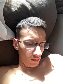 Snapshot of safadezanunes2 chatting on 15, 9, 2025 safadezanunes2 online show from 15, 9, 2025