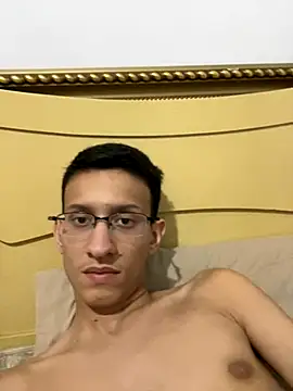 Snapshot of safadezanunes2 chatting on 4, 11, 2025 safadezanunes2 online show from 4, 11, 2025