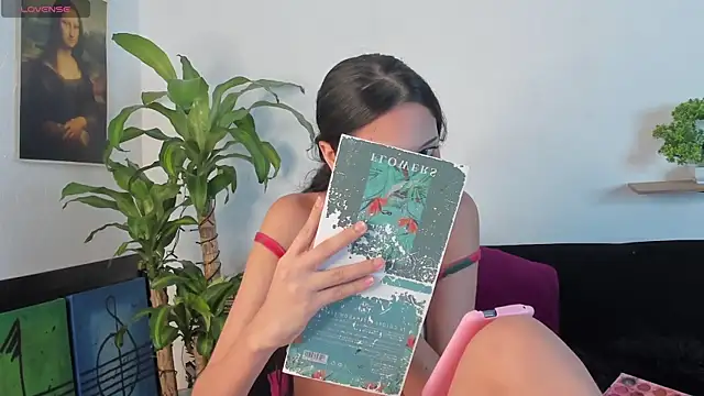 Britney Rose online show from 17, 9, 2025