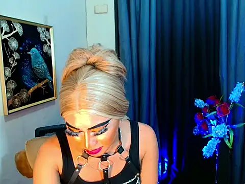 Snapshot of Queen_yasii_88 chatting on 9, 10, 2025 Queen yasii 88 online show from 9, 10, 2025