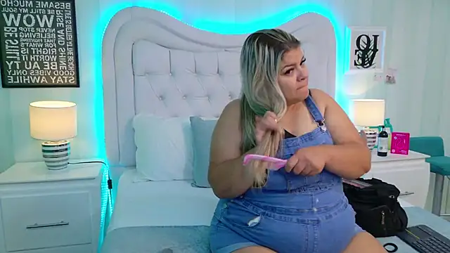 KiimBrooks online show from 24, 11, 2025