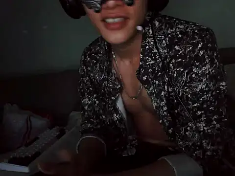 boyhigh1997 online show from 27, 9, 2025