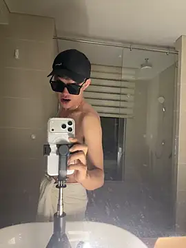 boyhigh1997 online show from 6, 4, 2026