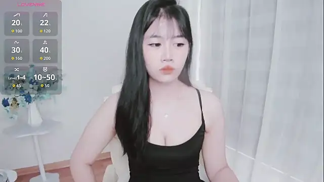 -Rose-Lucky- online show from 8, 10, 2025