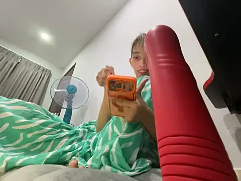 Snapshot of bimwet189 chatting on 27, 10, 2025 bimwet189 online show from 27, 10, 2025