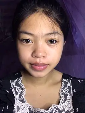 Snapshot of Thy00__ chatting on 3, 10, 2025 Thy00   online show from 3, 10, 2025