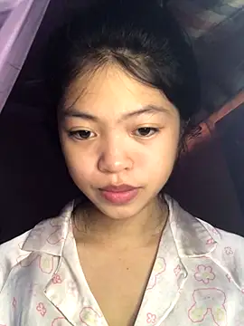 Snapshot of Thy00__ chatting on 12, 10, 2025 Thy00   online show from 12, 10, 2025