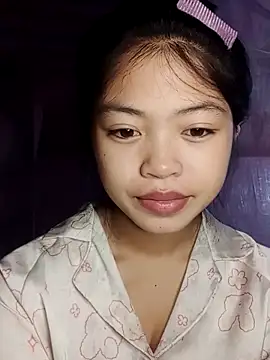 Snapshot of Thy00__ chatting on 22, 10, 2025 Thy00   online show from 22, 10, 2025