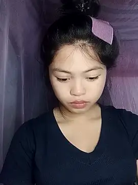 Snapshot of Thy00__ chatting on 23, 10, 2025 Thy00   online show from 23, 10, 2025