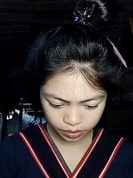 Snapshot of Thy00__ chatting on 24, 10, 2025 Thy00   online show from 24, 10, 2025