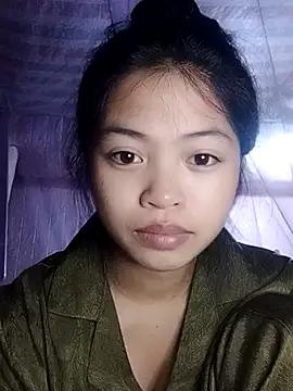 Snapshot of Thy00__ chatting on 27, 10, 2025 Thy00   online show from 27, 10, 2025