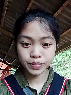 Snapshot of Thy00__ chatting on 28, 10, 2025 Thy00   online show from 28, 10, 2025