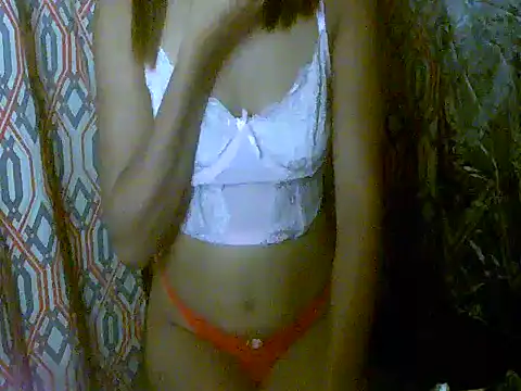 Snapshot of Virgen_christine01 chatting on 5, 10, 2025 Virgen christine01 online show from 5, 10, 2025