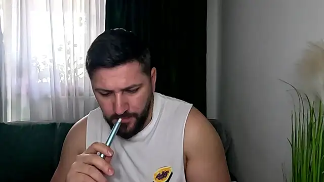 Gold Alpha Boy online show from 18, 4, 2026