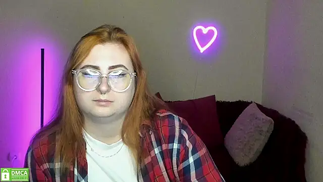 Snapshot of Alicia_love00 chatting on 11, 9, 2025 Alicia love00 online show from 11, 9, 2025