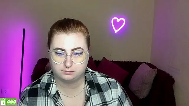 Snapshot of Alicia_love00 chatting on 21, 9, 2025 Alicia love00 online show from 21, 9, 2025