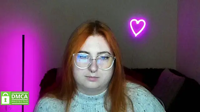 Snapshot of Alicia_love00 chatting on 14, 10, 2025 Alicia love00 online show from 14, 10, 2025