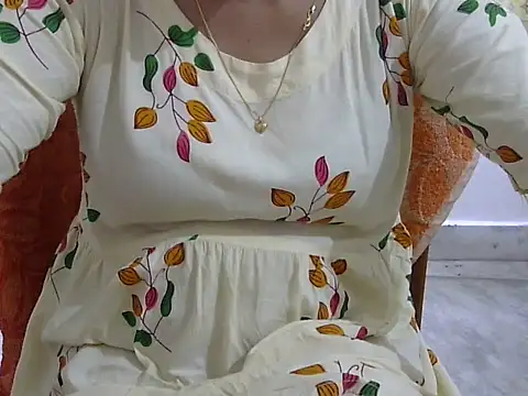 CHAMELI4747 online show from 17, 4, 2026