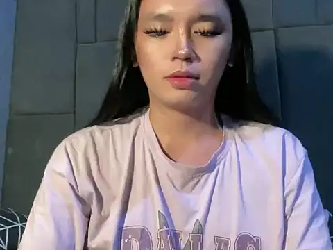 Snapshot of Claudia_Johnson chatting on 4, 11, 2025 Claudia Johnson online show from 4, 11, 2025