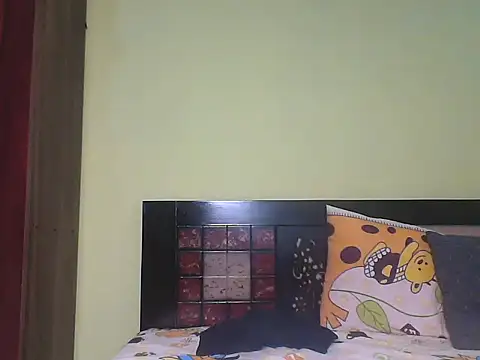 Snapshot of mickle_james chatting on 5, 10, 2025 mickle james online show from 5, 10, 2025