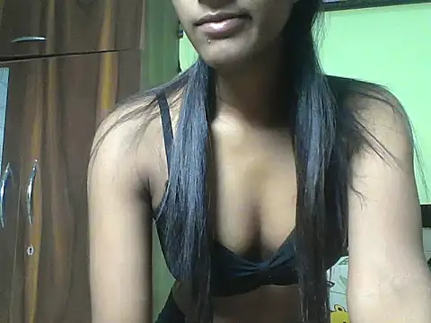 Snapshot of mickle_james chatting on 17, 10, 2025 mickle james online show from 17, 10, 2025