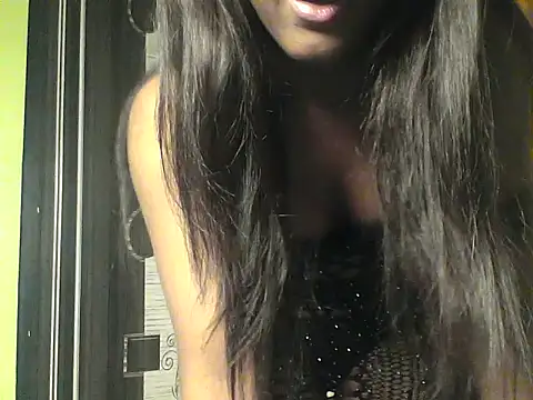 Snapshot of mickle_james chatting on 14, 12, 2025 mickle james online show from 14, 12, 2025