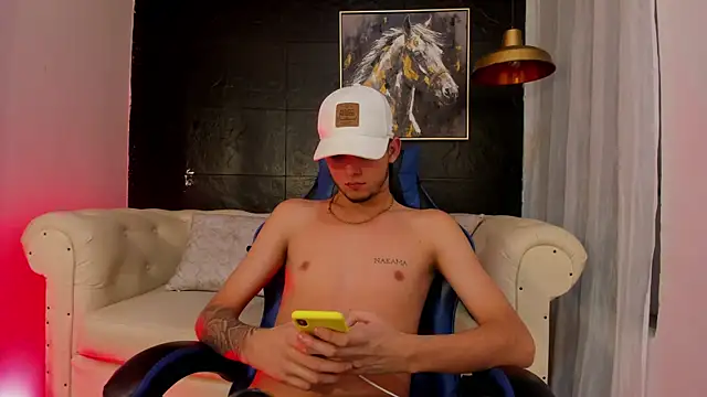 Snapshot of Mathewboy1 chatting on 4, 10, 2025 Mathewboy1 online show from 4, 10, 2025