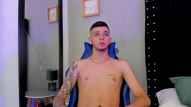 Mathewboy1 online show from 18, 1, 2026