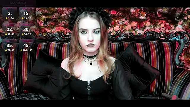 Snapshot of EllieMori chatting on 26, 10, 2025 EllieMori online show from 26, 10, 2025