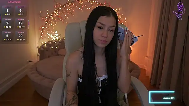 FataleNellie online show from 8, 6, 2026