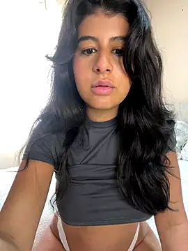 Snapshot of CuteMaddy18 chatting on 13, 10, 2025 CuteMaddy18 online show from 13, 10, 2025