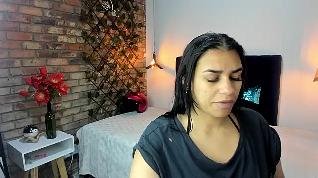 Lia Blake  online show from 23, 2, 2026