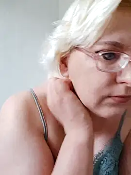 VikaKing online show from 17, 9, 2025