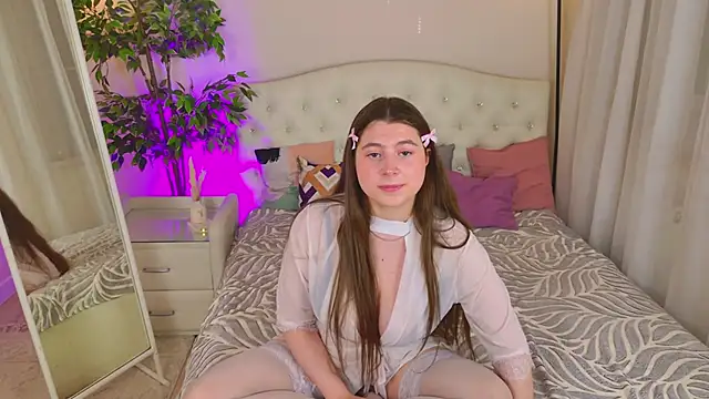 Snapshot of Queen_Michelle_ chatting on 14, 4, 2026 Queen Michelle online show from 14, 4, 2026
