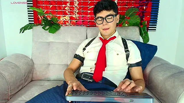 CamiiGuzmanX online show from 17, 2, 2026