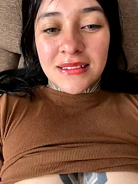 Snapshot of Rouse_07 chatting on 27, 10, 2025 Rouse 07 online show from 27, 10, 2025