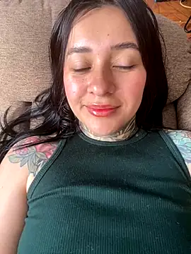 Snapshot of Rouse_07 chatting on 27, 11, 2025 Rouse 07 online show from 27, 11, 2025