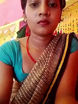 Snapshot of Hot_bbbb chatting on 4, 5, 2026 Hot bbbb online show from 4, 5, 2026