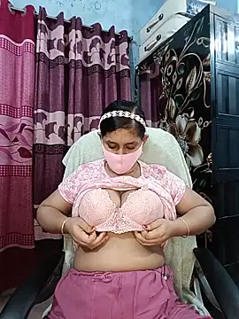 Snapshot of Cute_Faria chatting on 18, 6, 2026 Cute Faria online show from 18, 6, 2026