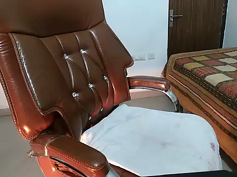 Hazel Angel online show from 22, 12, 2025