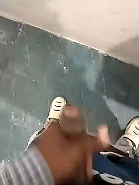 Snapshot of Wet_BunnyFun chatting on 11, 9, 2025 Wet BunnyFun online show from 11, 9, 2025