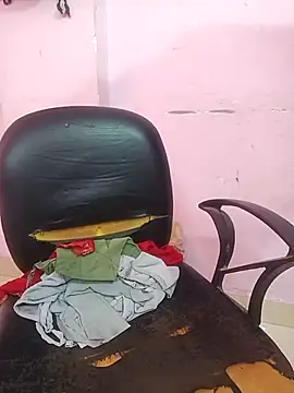 Snapshot of BILLO-RANI67 chatting on 18, 10, 2025 BILLO-RANI67 online show from 18, 10, 2025