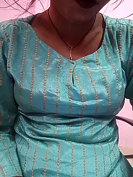 Snapshot of BILLO-RANI67 chatting on 15, 11, 2025 BILLO-RANI67 online show from 15, 11, 2025