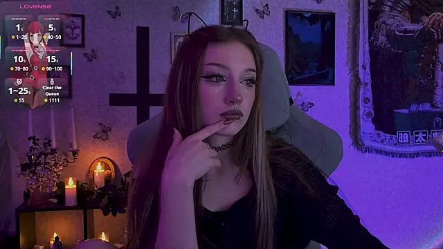 LiliLuna online show from 17, 7, 2026