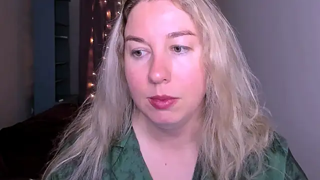 Snapshot of NancySanders chatting on 12, 7, 2026 NancySanders online show from 12, 7, 2026
