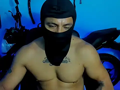 Snapshot of zeus_7777 chatting on 2, 10, 2025 zeus 7777 online show from 2, 10, 2025