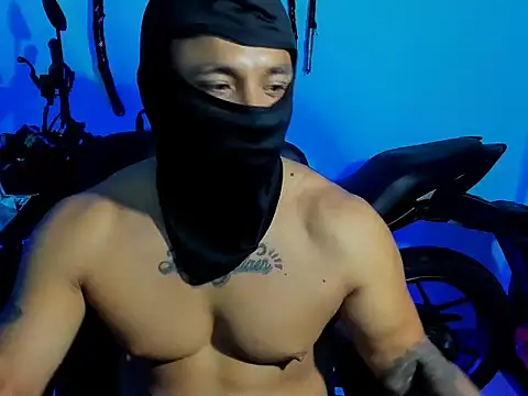 Snapshot of zeus_7777 chatting on 4, 10, 2025 zeus 7777 online show from 4, 10, 2025